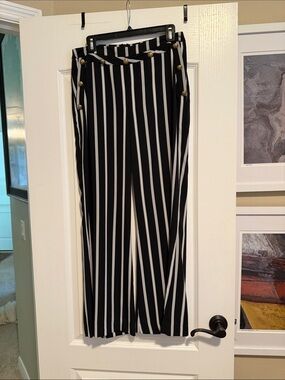 Black & White Vertical Stripe Wide-Leg Pants
